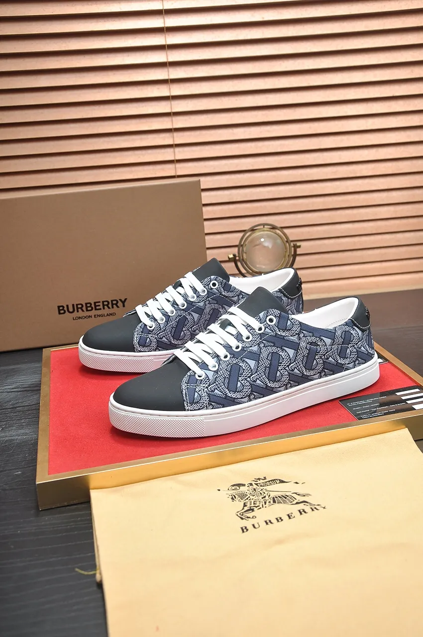 Men's shoes💰480💶[Burberry] (cowhide lining) classic low-top sneakers｜Imported cowhide with classic plaid fabric｜Cow leather lining｜Original outsole｜Fine workmanship and comfortable to wear Size: 38-44 (customized at 45)